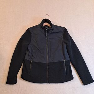 Bass Outdoor Fleece Jacket Woman's Sz Small Zip Black Pockets Long Sleeve Coat